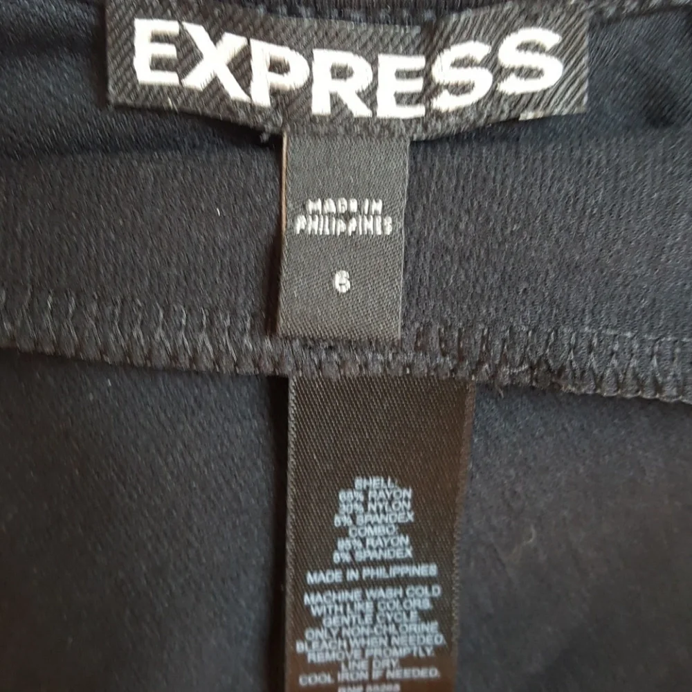 Express black/white knit sheath sleeveless dress